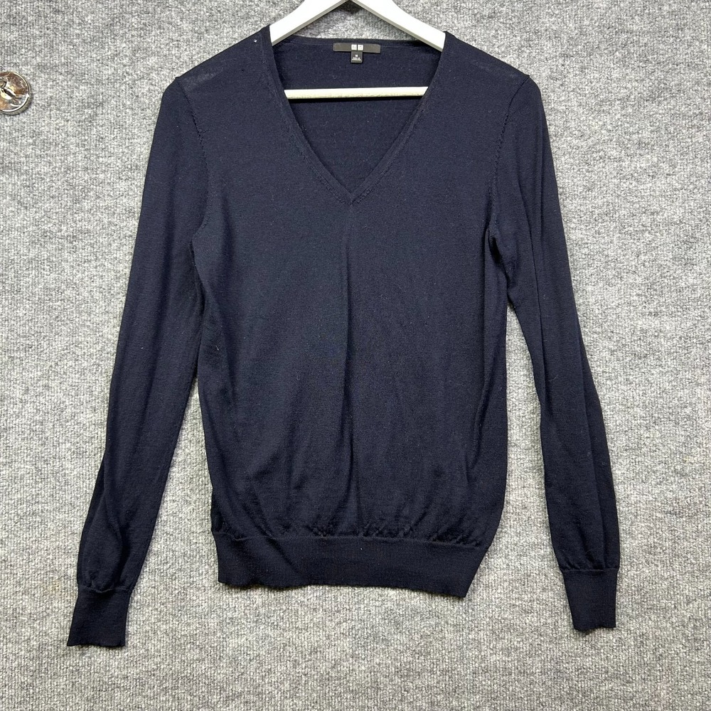 Uniqlo V-Neck Sweater Mens M Navy Blue Good Fine Knit Wool Pullover